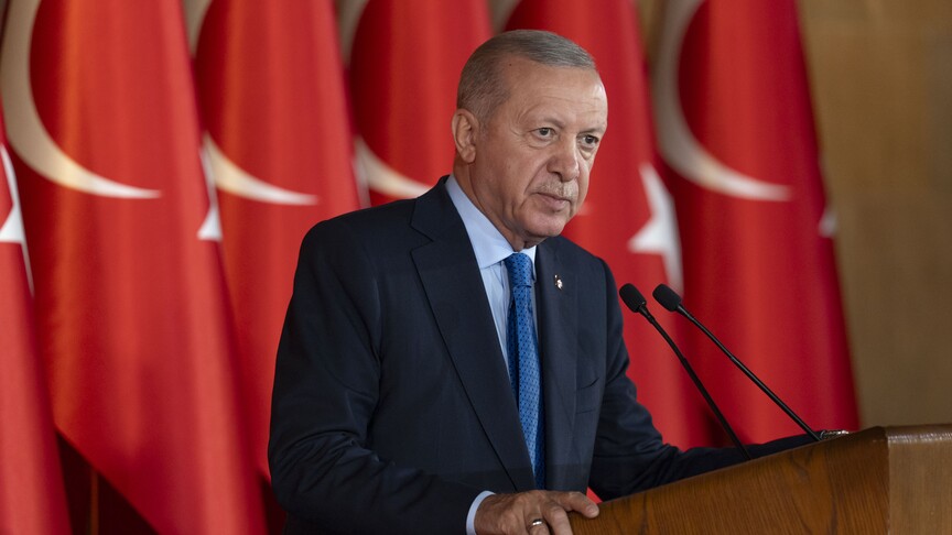 Cumhurbaşkanı Erdoğan, eğitimdeki başarıları ve gençlerin potansiyelini öne çıkararak, bu