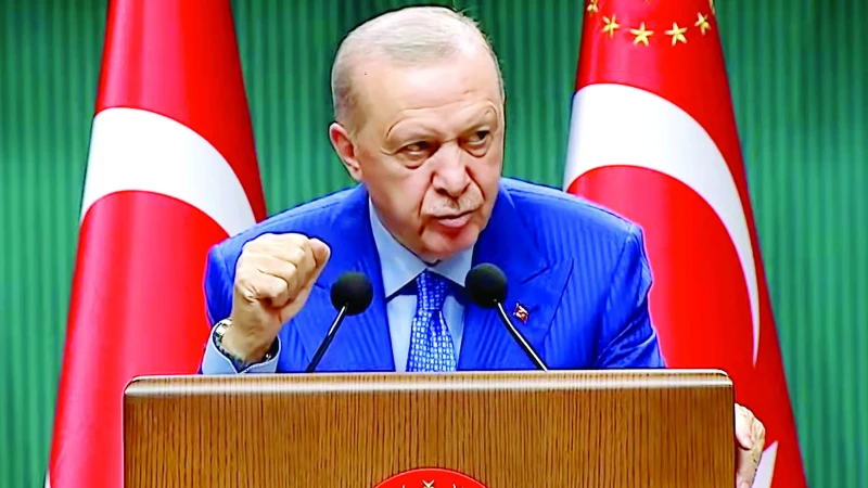 Cumhurbaşkanı Erdoğan, fon soruşturması sonrası yaptığı açıklamada milletin haklarına sahip