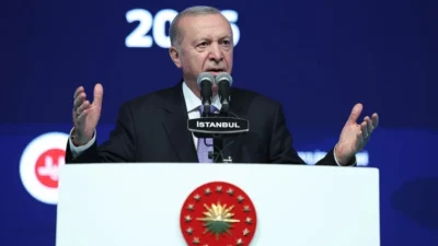 Cumhurbaşkanı Erdoğan, YPG'nin feshiyle ilgili değerlendirmelerde bulunarak, "Süreci millet mayalamıştır