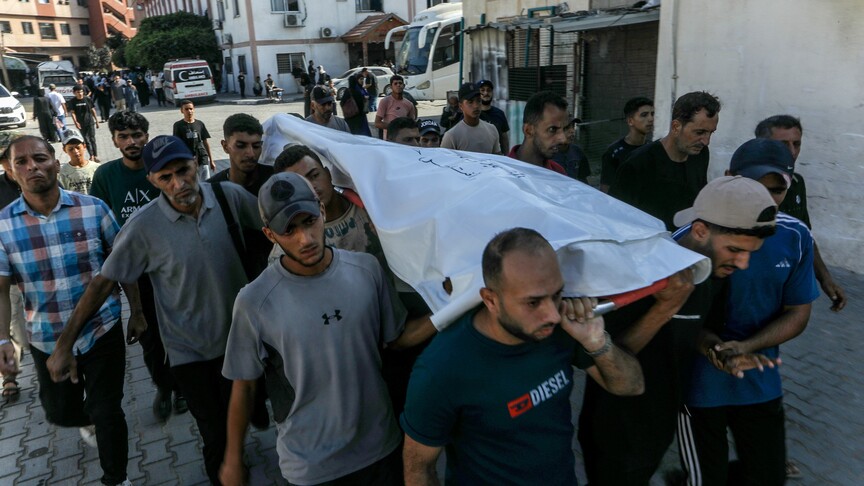 Gazze'de İsrail'in düzenlediği saldırılar sonucu bir Filistinli yaşamını yitirirken, çok
