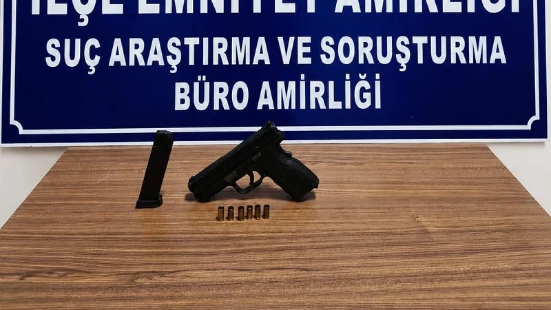 Afyonkarahisar'da bir düğünde tabancayla havaya ateş açan S.Y. tutuklandı. Yapılan