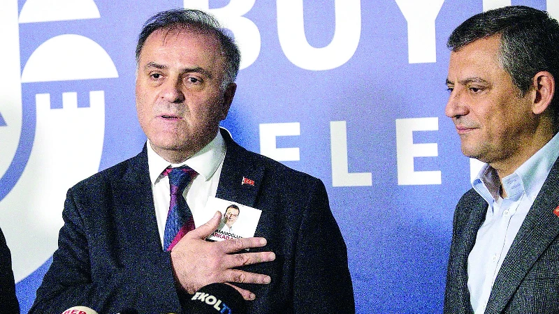 İBB Başkanvekili Nuri Aslan, CHP ile görüştü ancak partiye katılma