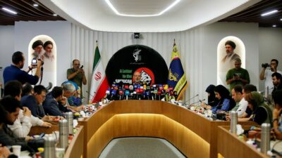 İran Devrim Muhafızları Ordusu, ABD halkına hitaben 25 sayfalık bir