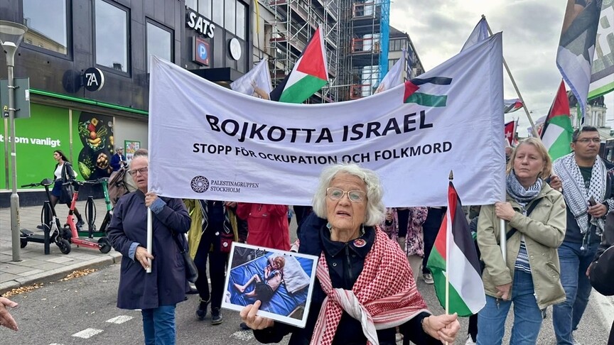 İsveç'te binlerce kişi, İsrail'in Gazze ve Lübnan'a yönelik saldırılarını protesto