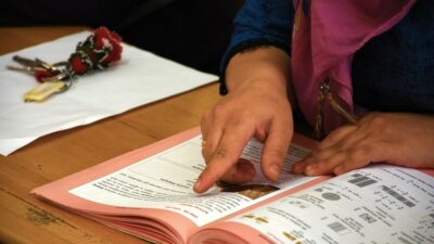 Okuryazarlık Seferberliği sayesinde 8 yılda 450 binden fazla kadın okuma