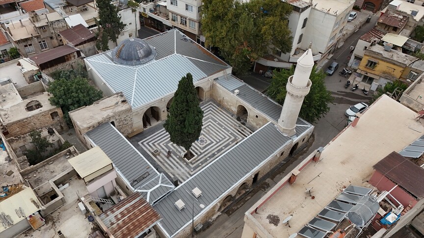 Kilis’in tarihi Akcurun Camisi’nde sürdürülen restorasyon çalışmaları sona yaklaşıyor. Yapı,