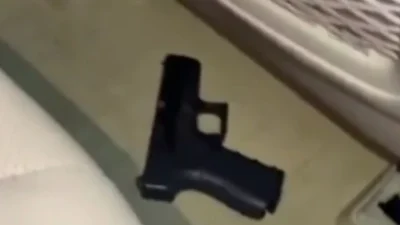 Küçükçekmece'de yapılan denetimlerde durdurulan araçta iki ruhsatsız tabanca ve çakar