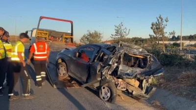 Kuzey Marmara Otoyolu'nda TIR'ın hafif ticari araca çarpması sonucu 1'i