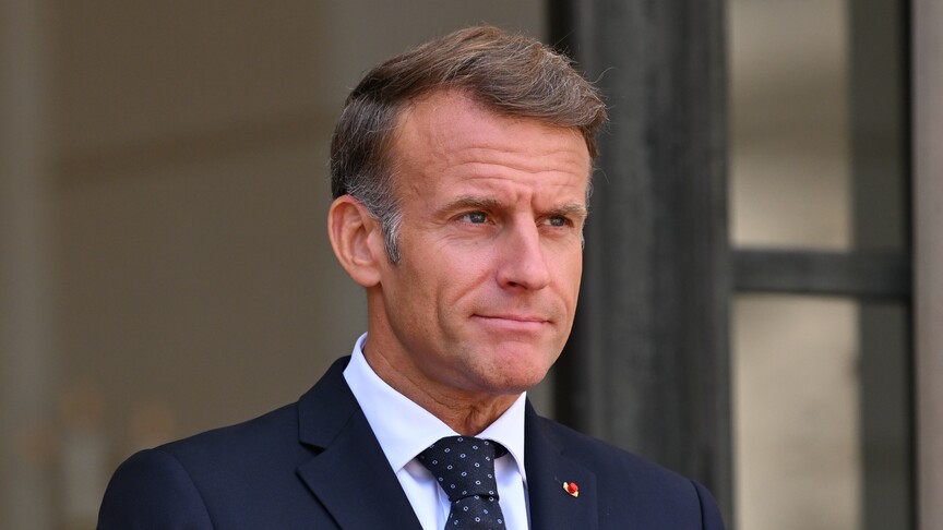 Macron, çocukların gelişiminde yapay zekanın etkisine dikkat çekerek, bu alanda
