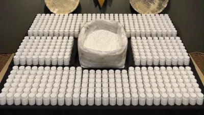 Malatya'da düzenlenen operasyonda 18 bin 500 adet sentetik ecza hapı