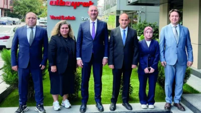 AK Parti Grup Başkanvekili Abdulhamit Gül, yeni kurulun milletin ihtiyaçlarına
