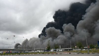 Moskova'da gerçekleşen İHA saldırıları sonucunda bir petrol rafinerisi hasar gördü.