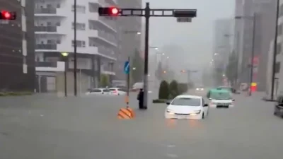 Japonya'nın Nagoya kentinde meydana gelen tarihin en yüksek yağışları, su