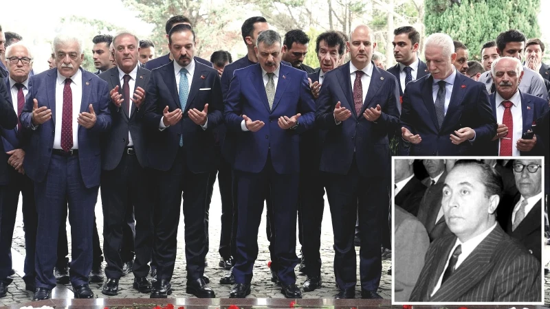 Namık Gedik'in naaşı, 27 Mayıs darbesinin 65. yıl dönümünde Anıt