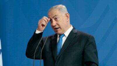İsrail Başbakanı Netanyahu, gizlice gerçekleştirdiği BAE ziyareti ile Dünya gündemini