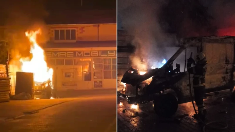 Nevşehir'de park halindeki minibüs, çıkan yangında tamamen yanarak kullanılamaz hale