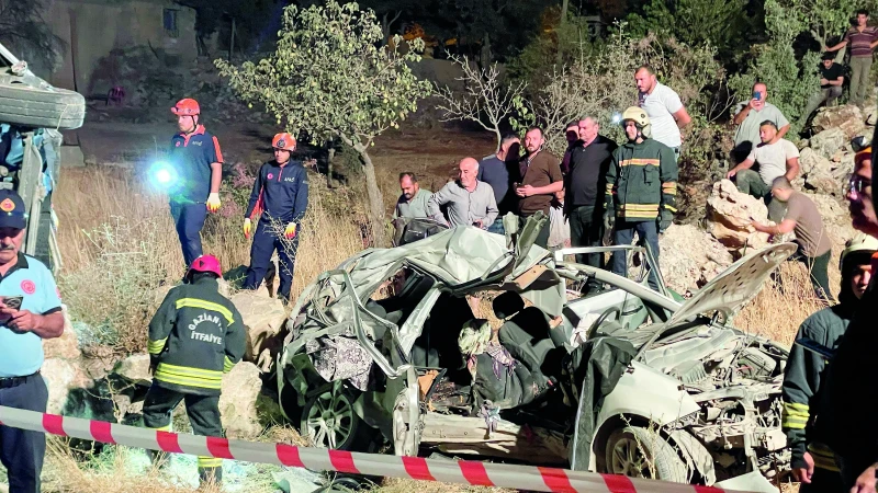 Gaziantep'in Nurdağı ilçesinde meydana gelen trafik kazasında 7 kişi yaşamını