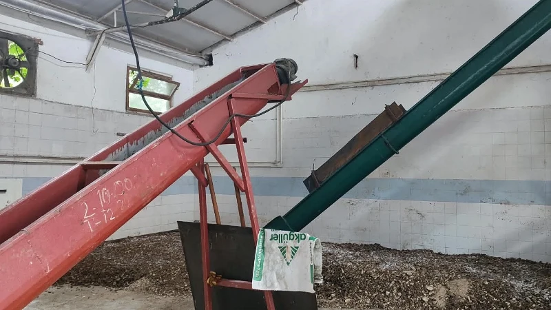 Sakarya'da onaysız faaliyet gösteren bir işletmede yaklaşık 3 ton et-kemik