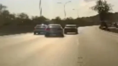 Pendik'te bir otomobilin şerit değiştirirken başka bir araca çarpması sonucu