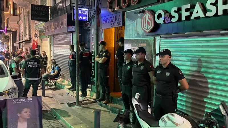 Queer evleriyle ilgili yürütülen soruşturmada, reşit olmayan bireylerin maruz kaldığı