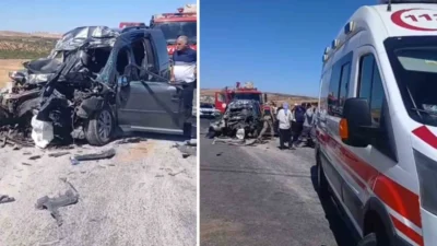 Şanlıurfa'nın Bozova ilçesinde meydana gelen kazada 4 kişi hayatını kaybetti,