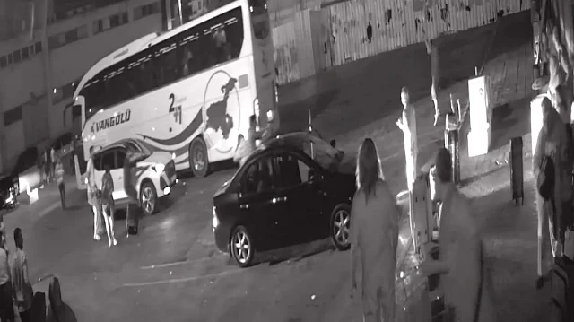 Sultanbeyli'de düzenlenen operasyonda DEAŞ ile bağlantılı Berkan Çil, polisle girdiği