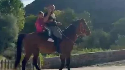 Tokat'ta bir vatandaş, yeğeninin okul heyecanına ortak olmak için onu