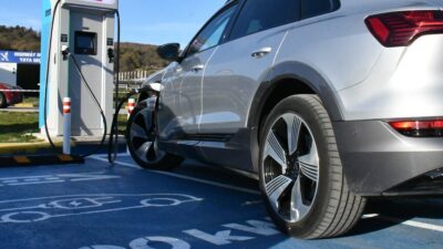Türkiye'deki elektrikli otomobil sayısı 470 bini geçti. Elektrikli araçların artışı,