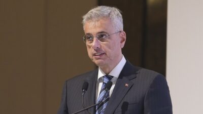 Sağlık Bakanı Kemal Memişoğlu, Türkiye'nin dünya genelinde sağlık hizmeti sunan
