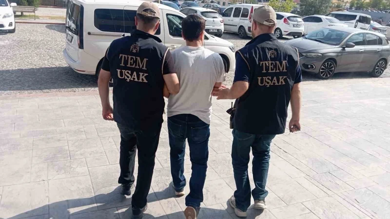 Uşak'ta gerçekleştirilen operasyonda, FETÖ üyeliğinden kesinleşmiş hapis cezası bulunan Y.Ç.