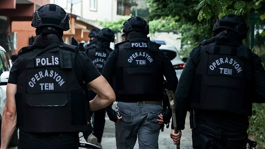 İstanbul'da gerçekleştirilen başarılı operasyonda uluslararası uyuşturucu ticaretinin lideri yakalandı. Elde