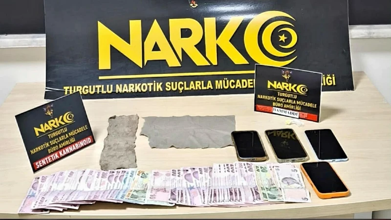 Turgutlu'da gerçekleştirilen uyuşturucu operasyonunda 3 kişi tutuklandı. Ekipler, çok sayıda