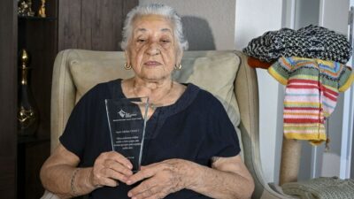 Oğlunu kaybettikten sonra çocuklara adanan bir yaşam hikayesi. Sabahat Ekerci,