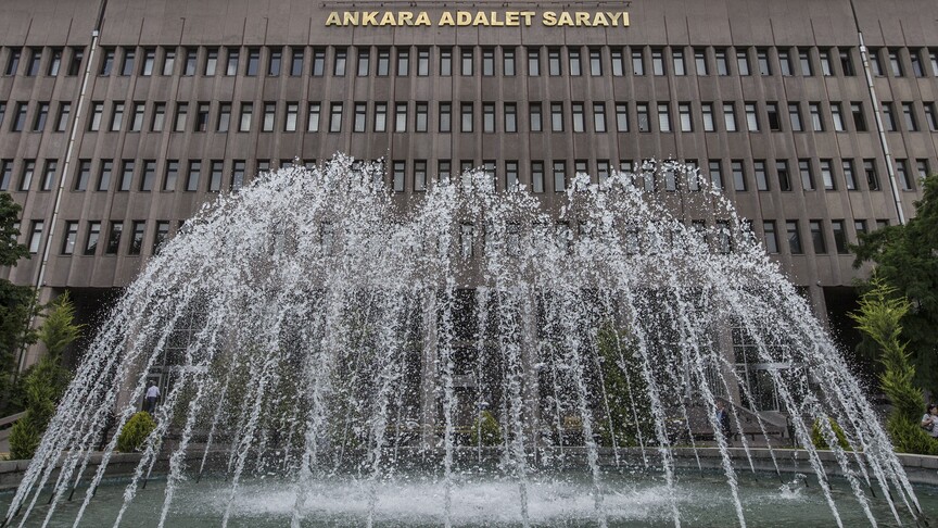 Ankara'da düzenlenen büyük operasyonda yasa dışı bahis çetesine yönelik 33