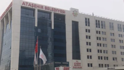 Ataşehir Belediyesi'ne yönelik yolsuzluk soruşturmasında gözaltına alınan 13 şüpheli, adliyeye