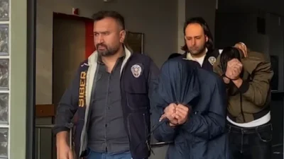 Aydın'da yapılan operasyonda, çocuk müstehcenliği içeriklerini satan 5 kişi tutuklandı.