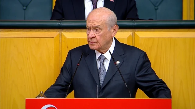 Devlet Bahçeli, Erdoğan'ın üçüncü kez aday olması gerektiğini vurgulayarak, Meclis'te