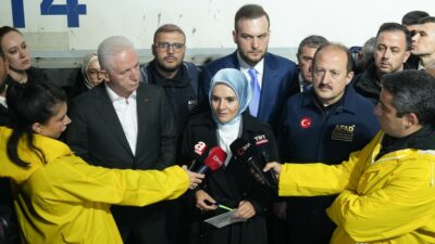 Bakan Göktaş, Ayazağa'daki sel felaketinin ardından vatandaşlara geçmiş olsun dileklerini