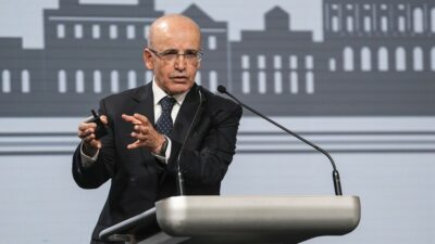 Hazine ve Maliye Bakanı Şimşek, Türkiye'nin borçluluk düzeyinin düşük olduğunu