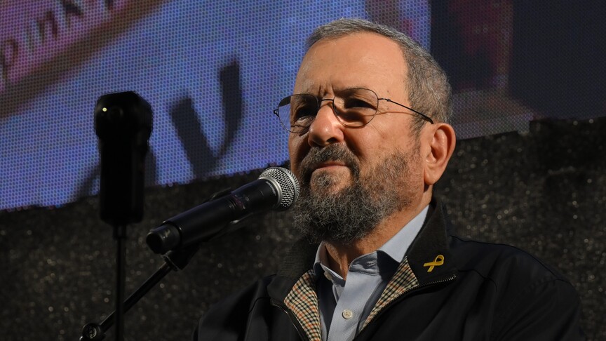 Eski Başbakan Barak, Netanyahu'nun seçimleri ertelemek için ulusal güvenlik tehditleri