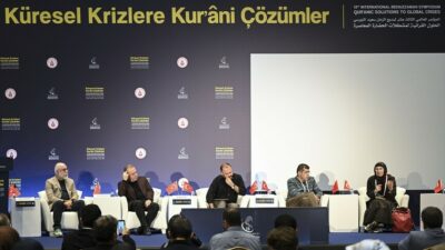 İstanbul'da devam eden 13. Uluslararası Bediüzzaman Sempozyumu, önemli oturumlarla küresel