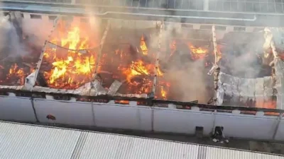 Bursa'nın Nilüfer ilçesindeki bir mobilya fabrikasında çıkan yangın, itfaiye ekiplerine
