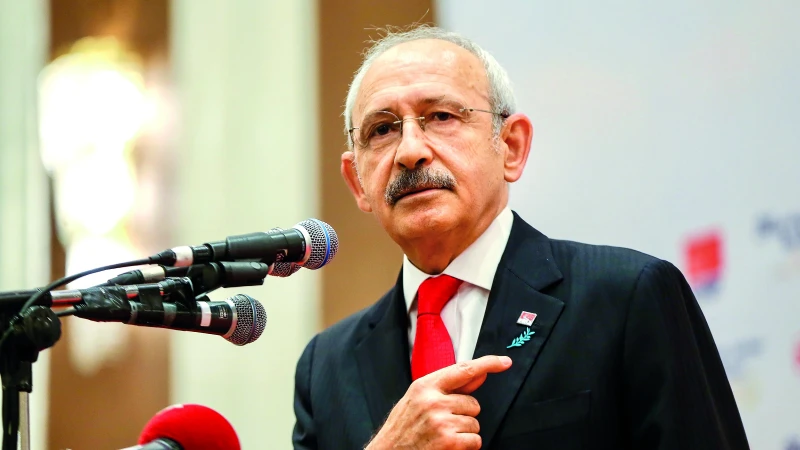 CHP, Yeni Parti'ye geçen danışmanların ardından kadro açığını kapatmak için