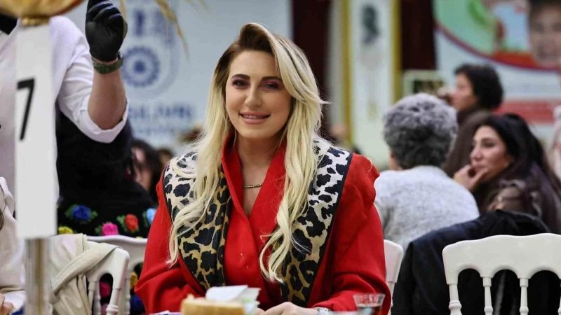 CHP'li Ebru Akgün Pekel, sosyal medya üzerinden yaptığı açıklamada partiden