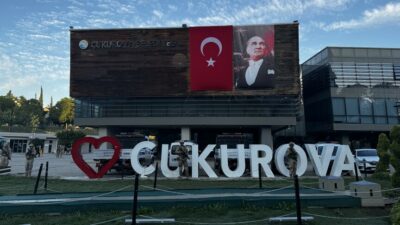 Çukurova Belediyesine yönelik operasyonda gözaltına alınan 49 kişi, sağlık kontrolünün