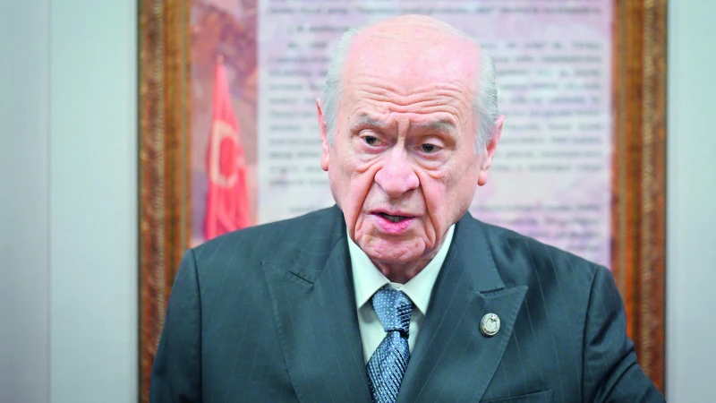 MHP lideri Bahçeli, fon soruşturmasıyla ilgili bakanlara yönelik suçlamaları eleştirerek,