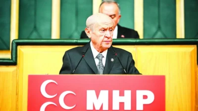 MHP Genel Başkanı Devlet Bahçeli, Cumhurbaşkanı Erdoğan'ın yeniden aday olması