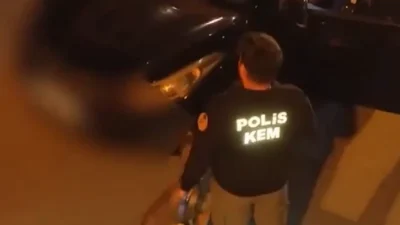 Diyarbakır'da düzenlenen narkotik operasyonlarında, uyuşturucu madde ve suçlular yakalandı. 39