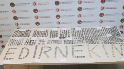 Edirne'deki gümrük kapılarında düzenlenen operasyonlarda, yurt dışına kaçırılmak istenen 7