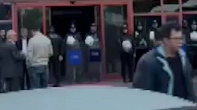 Etimesgut Belediyesi'nde gerçekleştirilen ikinci dalga operasyonunda 25 kişi gözaltına alındı.